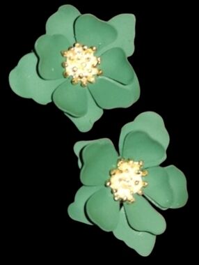 Emerald Green Flower Blossom Earrings 3D Floral Blossoms Flowers Botanical Post